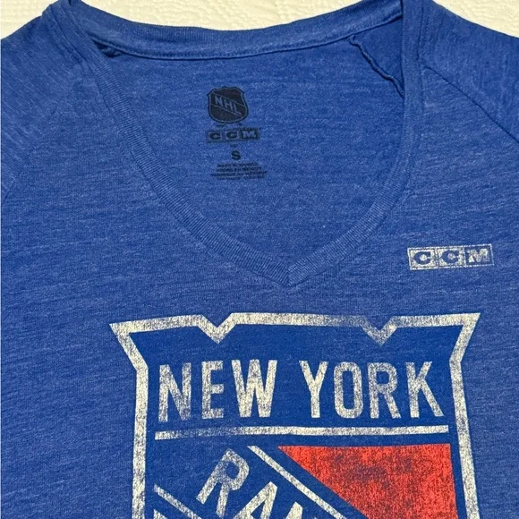 New York Rangers Girls Blue Logo Tee - Picture 4 of 5